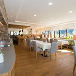 Lipeter & Bergheimat מלון