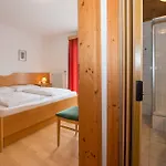 Lipeter & Bergheimat מלון