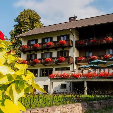Lipeter & Bergheimat Hotel 3*