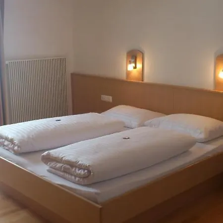 Lipeter & Bergheimat Otel 3*